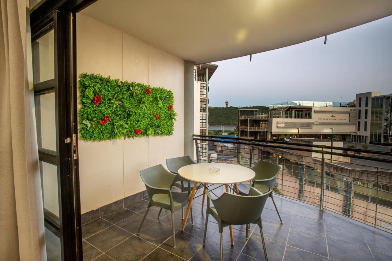 Stay At The Point - Triumphant Tropical Tranquility Durban Bagian luar foto
