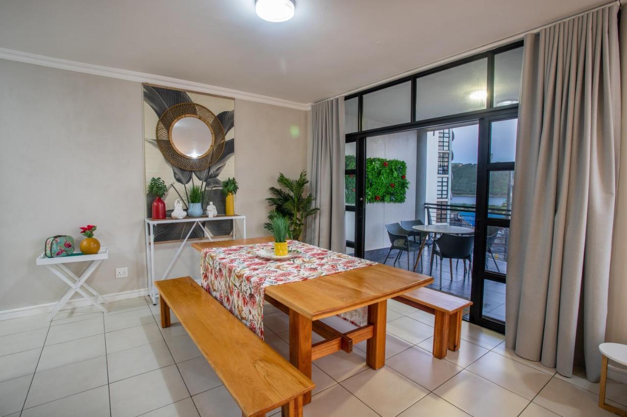 Stay At The Point - Triumphant Tropical Tranquility Durban Bagian luar foto